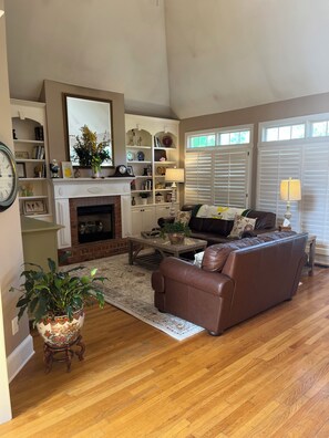 Smart TV, fireplace, DVD player, printers - 2027 Masters - 15 minutes to Augusta National - Golf course home (Evans)
