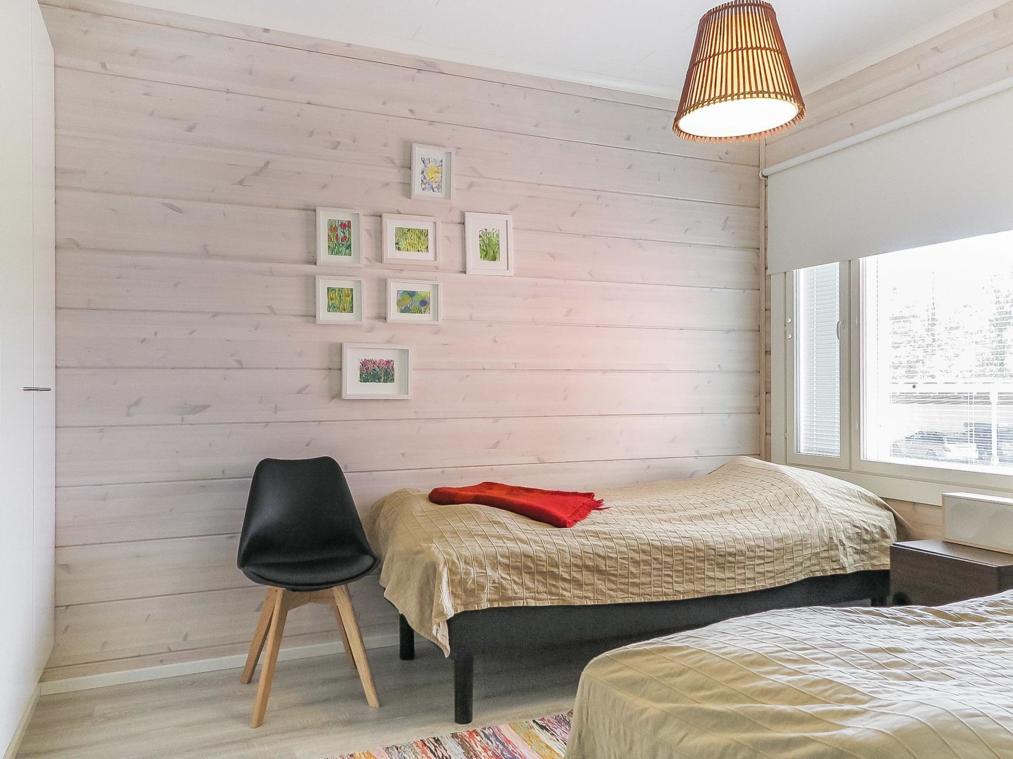 2 多间卧室、熨斗/熨衣板、上网接入