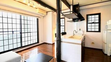 Fridge, microwave, stovetop, toaster