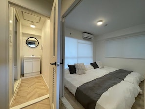 1 bedroom, iron/ironing board, WiFi - Up to 10p 1 min Peace Park, Wonderful huge house ! (Hiroshima City)