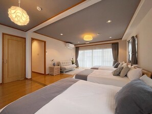 1 bedroom, iron/ironing board, WiFi, bed sheets - Beautiful, spacious apartment next to Peace Park (Hiroshima City)