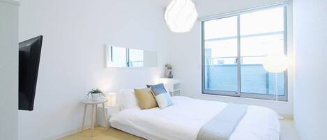 2 habitaciones, tabla de planchar con plancha, wifi y ropa de cama