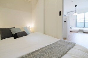 2 室のベッドルーム、アイロン / アイロン台、WiFi、ベッドシーツ