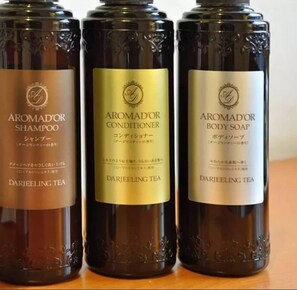 Bathtub, hair dryer, towels, soap - 2mins walk Baseball 5mins walk Hiroshima Sta (Hiroshima City)