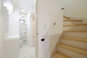 Interior - 2mins walk Baseball 5mins walk Hiroshima Sta (Hiroshima City)