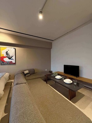 TV, offices - ORIGAMINN 501 by b hotel -  5 mins PeacePark (Hiroshima City)