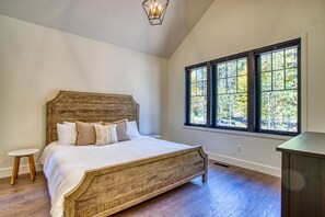 6 Schlafzimmer, Bügeleisen/Bügelbrett, kostenloses WLAN, Bettwäsche