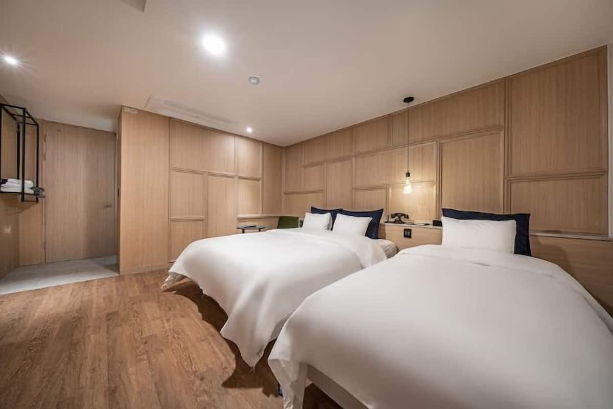 Biancheria da letto di alta qualità, minibar, una scrivania