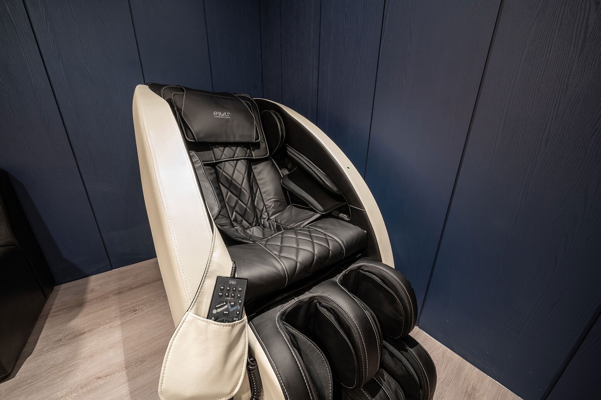 suite double room (massage chair room) | massage in accommodation