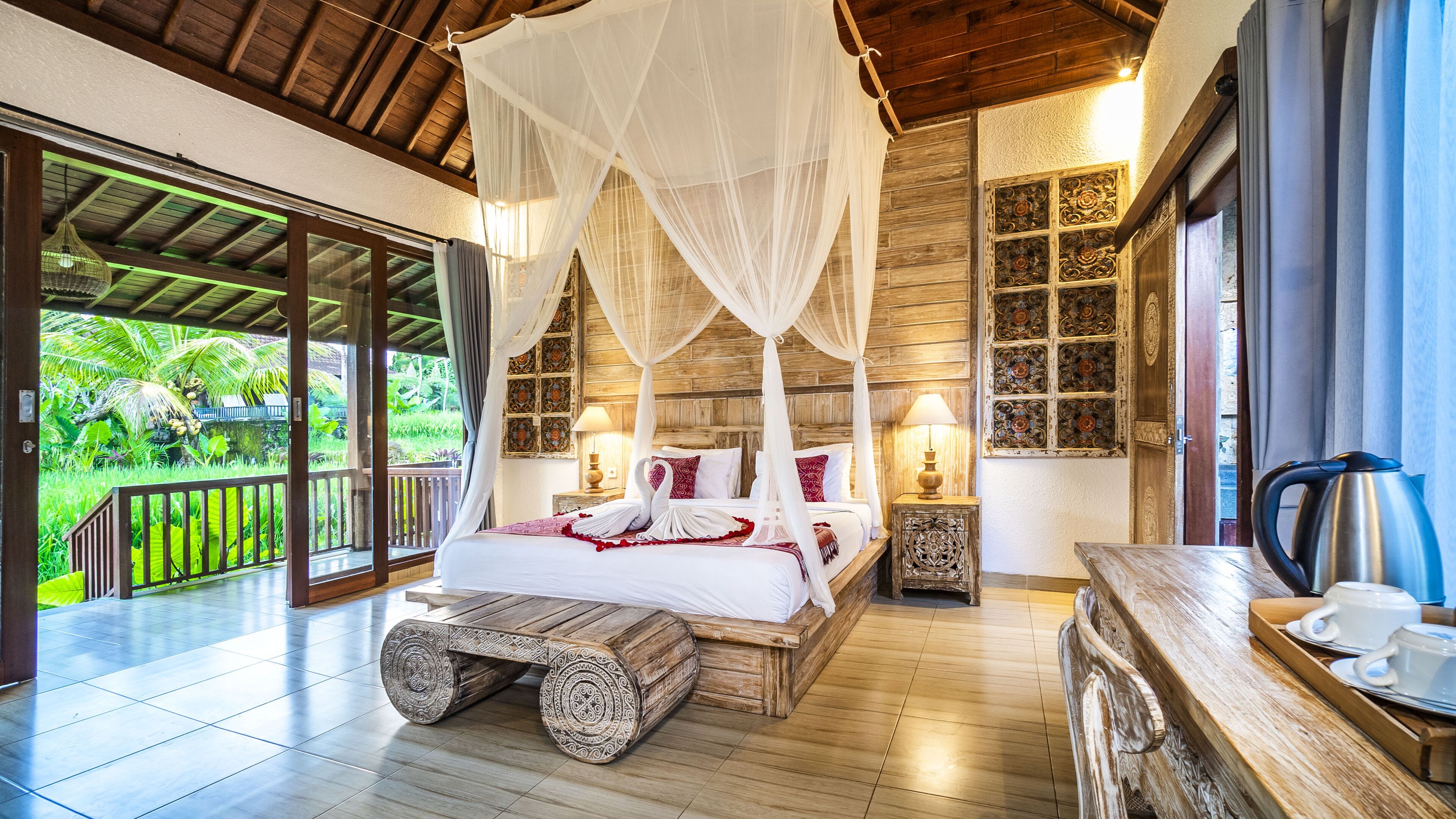 华丽客房 | 免费 WiFi、床单