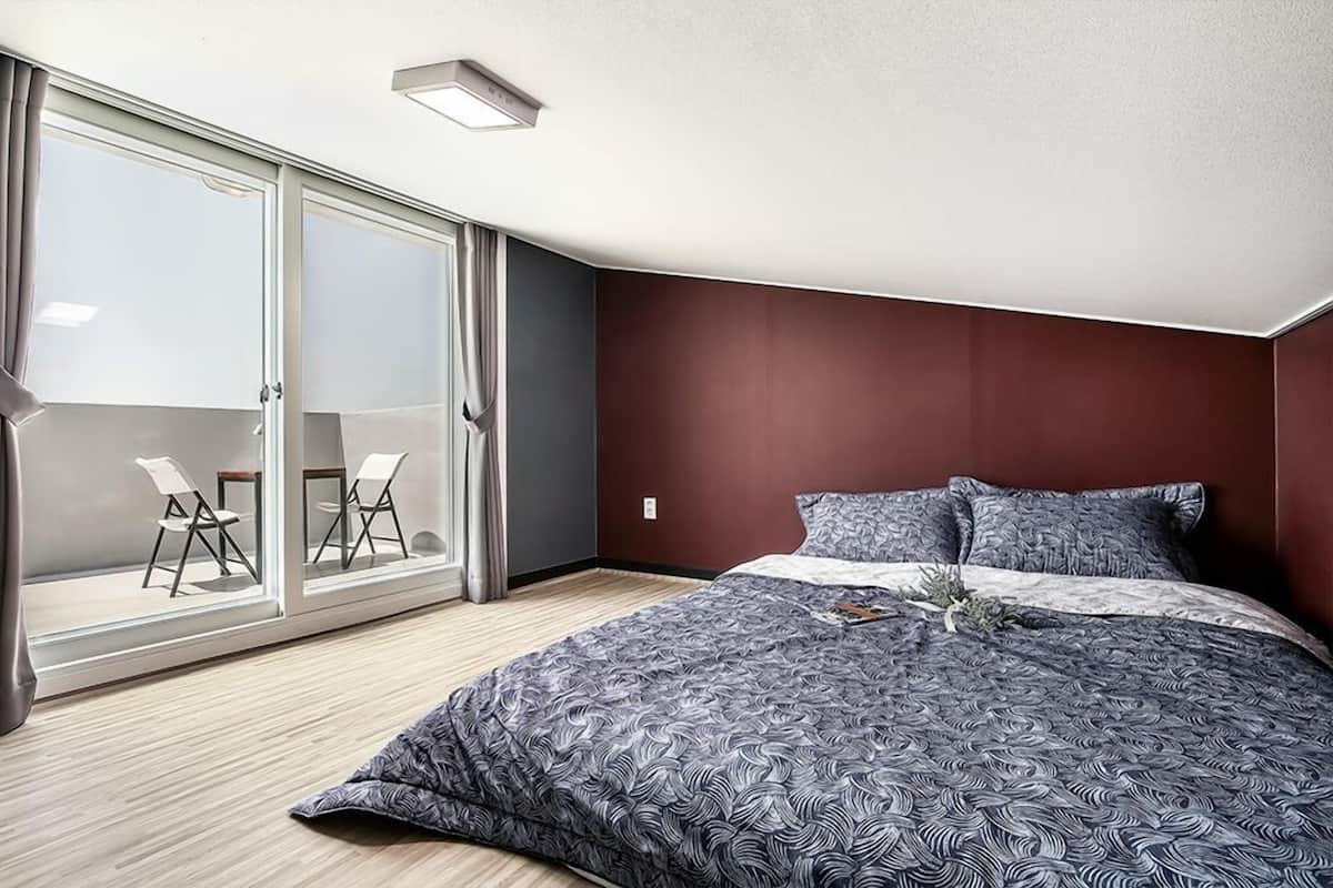 Iris | 1 Schlafzimmer, schallisolierte Zimmer, kostenloses WLAN