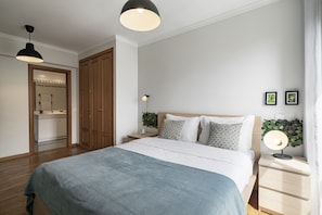 2 chambres, fer et planche à repasser, Wi-Fi, literie fournie