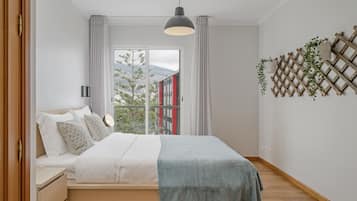 2 sovrum, strykjÀrn/strykbrÀda, wi-fi och sÀngklÀder