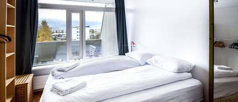 City Apartment, 1 Bedroom | 1 bedroom, laptop workspace, cribs/infant beds, free WiFi