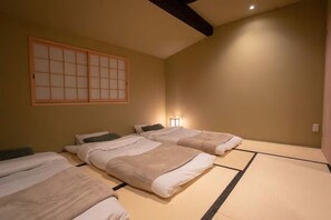 Room, 1 Bedroom (HJ-201) | Free WiFi - Tsuru Inn-Tsurumibashi (Osaka)