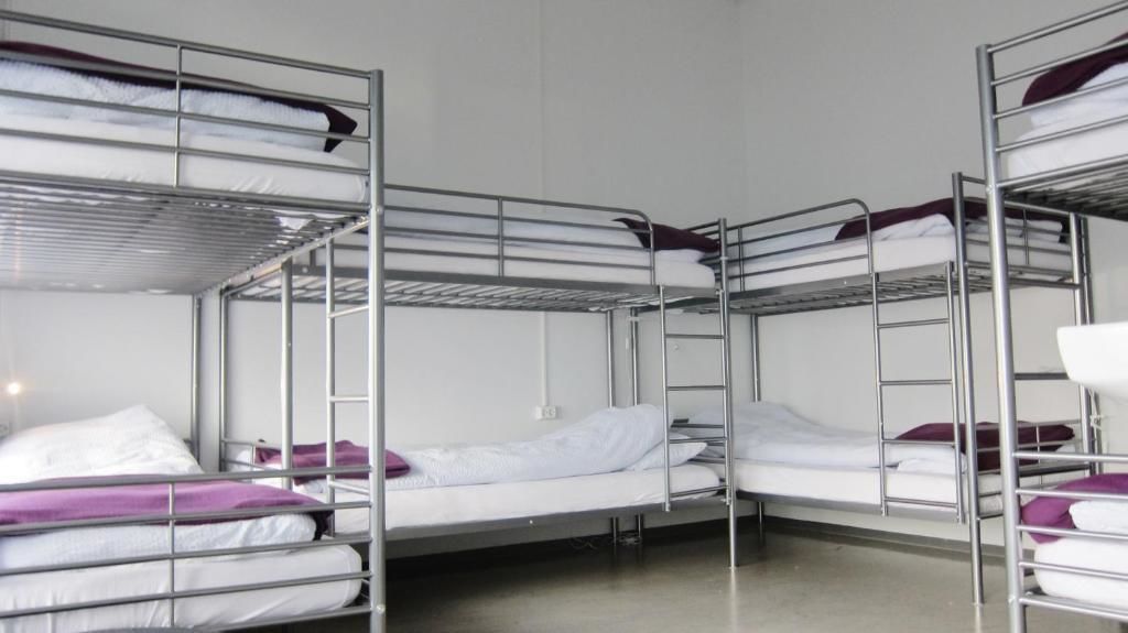 Slaapzaal, gemengde slaapzaal, gedeelde badkamer (8 Beds) | Hypoallergeen beddengoed, een strijkplank/strijkijzer, gratis wifi