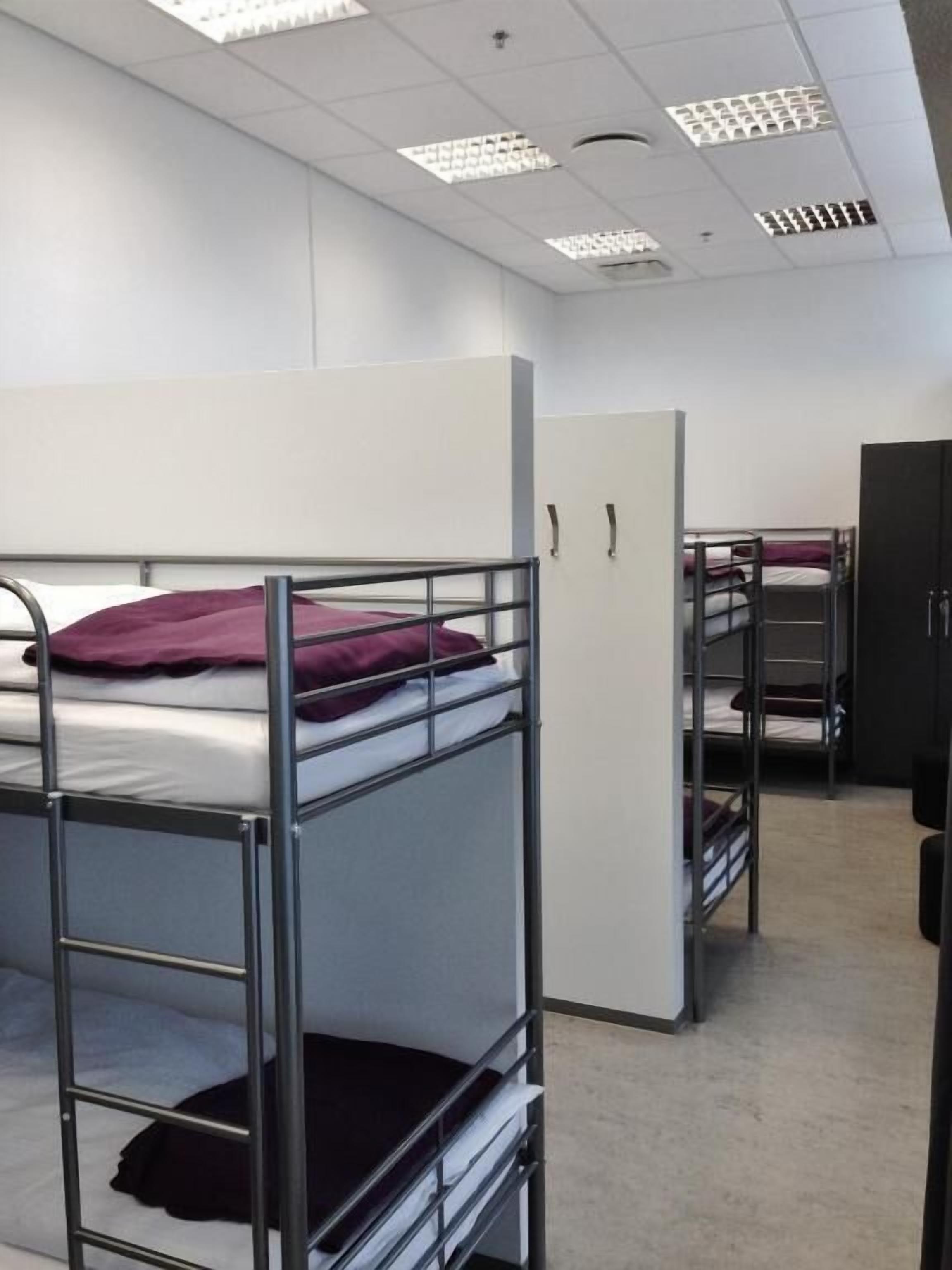 Slaapzaal, gemengde slaapzaal, gedeelde badkamer (10 Beds) | Hypoallergeen beddengoed, een strijkplank/strijkijzer, gratis wifi