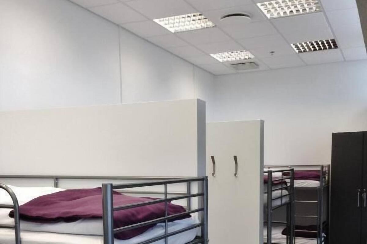 Slaapzaal, gemengde slaapzaal, gedeelde badkamer (10 Beds) | Hypoallergeen beddengoed, een strijkplank/strijkijzer, gratis wifi