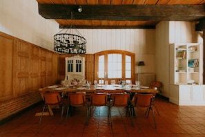 Villa Deluxe (incl. 400 EUR cleaning fee) | Repas dans la chambre