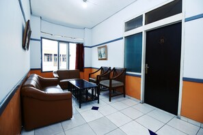 Lobby - Hotel Familie Ayu Garut (Garut)