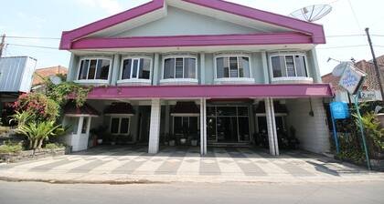 Hotel Familie Ayu Garut