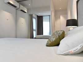 Blackout drapes, soundproofing, iron/ironing board, free WiFi