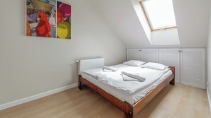 Apartment (11, ul. Wojska Polskiego 77)