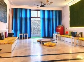 Living room - A sleepy Fox - Hostel (New Delhi)