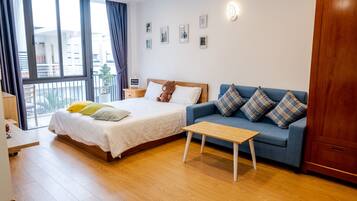 Premier Studio | Premium bedding, memory foam beds, individually furnished