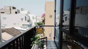 Premier Studio | Terrace/patio