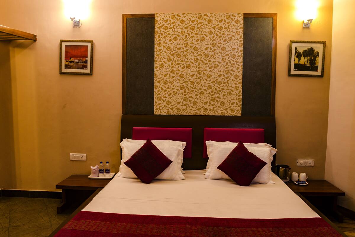 Luxury Cottage | 1 bedroom, desk, free WiFi