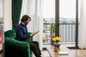 Thành phố nhìn từ nơi lưu trú