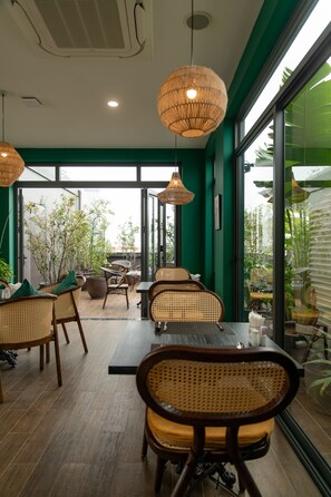 Restaurant - The Bloom Ha Noi (Hanoi)