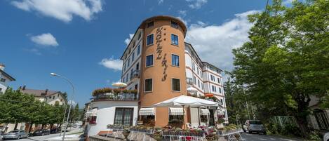 Façana frontal de l'allotjament