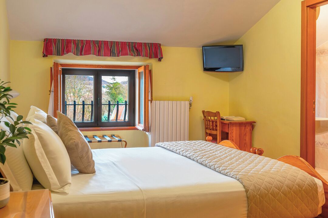 Double or Twin Room | Premium bedding, desk, bed sheets