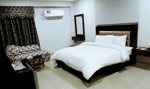 Room - CROWN INN HOTEL (Multan)