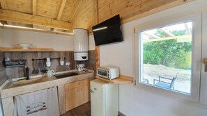Chambre Quadruple (Fieno) | Cuisine privée | Machine à expresso, cafetière/bouilloire, bouilloire électrique