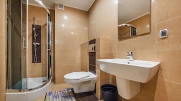 Apartment (78) | Bathroom | Shower, towels