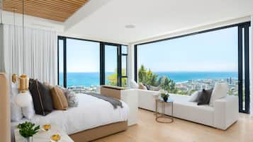 Luxury Villa | 5 bedrooms, premium bedding, in-room safe, desk