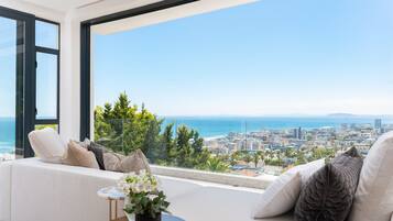 Vila superluxo | 5 quartos, roupas de cama premium, cofres nos quartos, escrivaninha