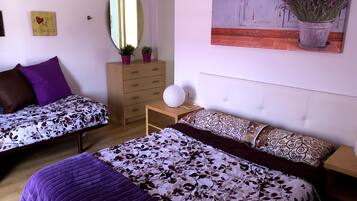 3 Schlafzimmer, Bügeleisen/Bügelbrett, Reisekinderbett, kostenloses WLAN