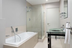 Classic Apartment, 2 Bedrooms | Bathroom | Separate bathtub and shower, free toiletries, hair dryer, towels - Infinity G4 (Cape Town)