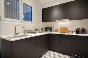 Apartment, 1 Bedroom | Private kitchenette | Fridge, oven, stovetop, espresso maker