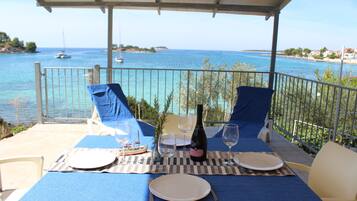 Appartamento, terrazzo, vista mare (Ground Floor) | Terrazza/patio