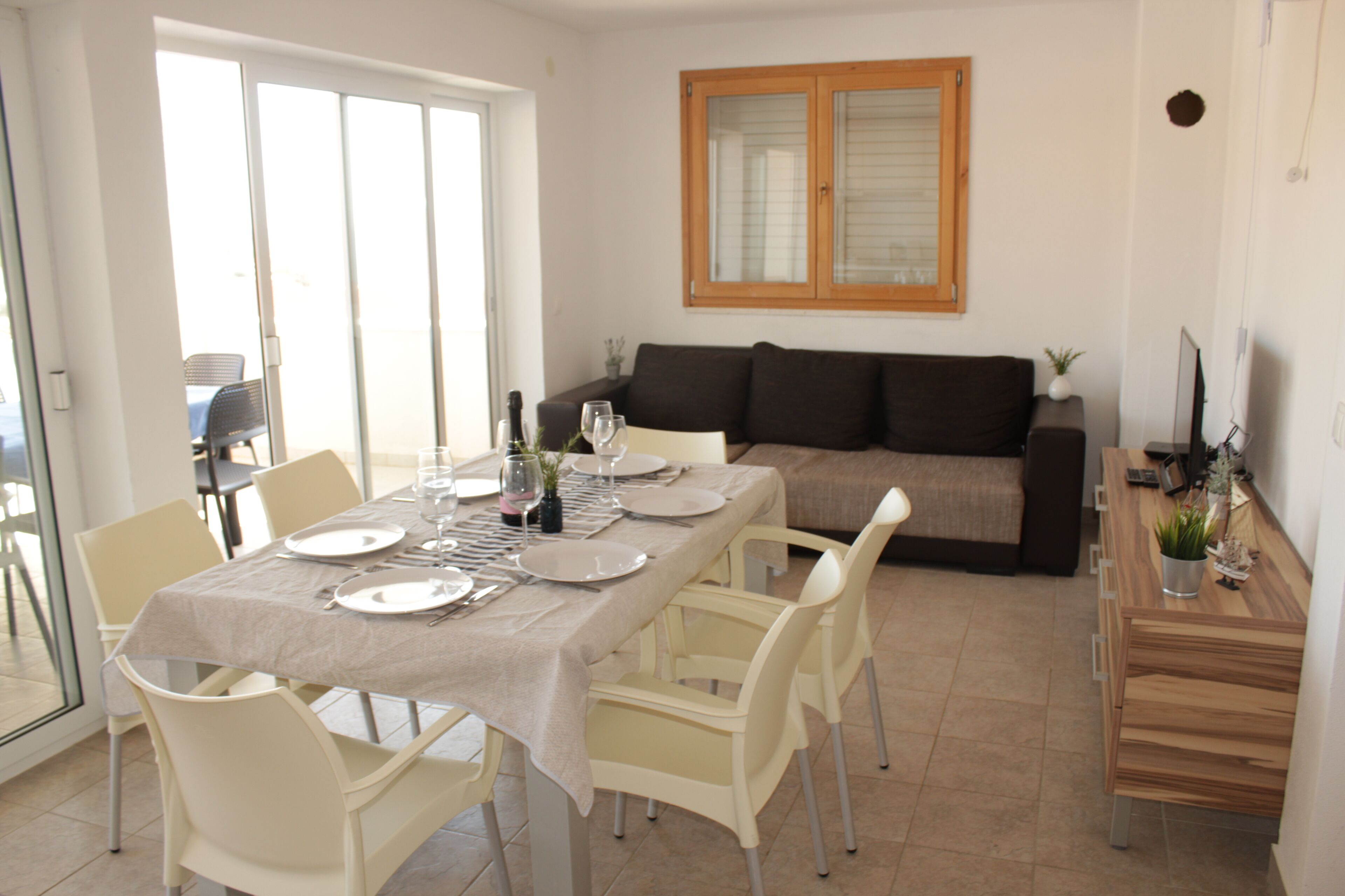 Villa | In-room dining