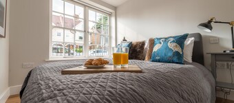 Hampden Apartments - the Diana