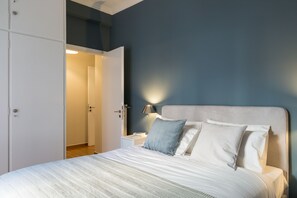 2 bedrooms, blackout curtains, iron/ironing board, cots/infant beds - UPSTREET Chic Flat in the Heart of Athens (Athens)
