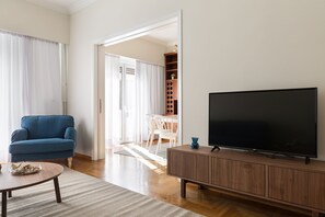 Apartamento | Área de estar | Smart TV 43 polegadas com canais via satélite, TV, Netflix