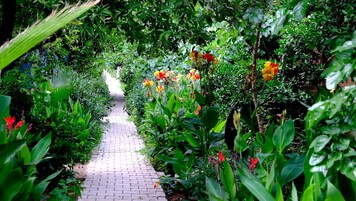 Premium bedding, bed sheets, wheelchair access