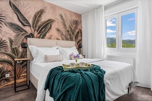 4 chambres, fer et planche à repasser, Wi-Fi, draps fournis